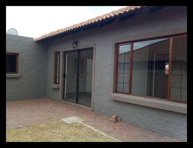 2 BEDROOM PROPERTY TO RENT IN HEATHERVIEW